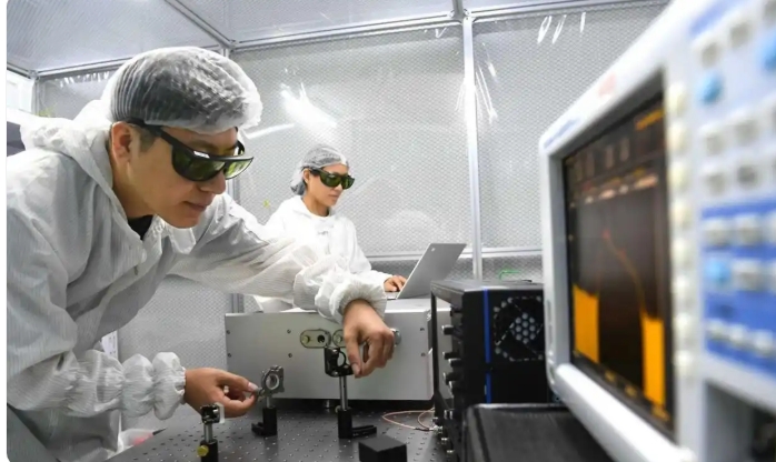 与光博会共成长｜华日激光：在第20届光博会全球首发“超快激光